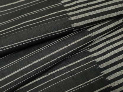 平和屋着物●上質な紬 横段間道 黒地 正絹 逸品 AABF4201cs