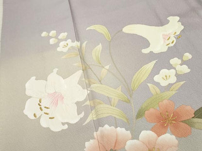 平和屋着物●訪問着 草花文 百合 ユリ 暈し染め 藤色地 金糸 金彩 正絹 逸品 AABF4212cs