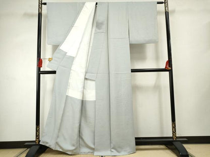 平和屋着物●上質な色無地　紋意匠　暁鼠色　正絹　逸品　AABF4236cs