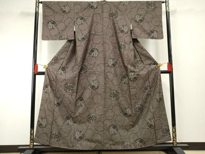 平和屋着物●本場大島紬 泥染め カタス7マルキ 雪輪重ね風景文 正絹 逸品 未使用 AABF4238cs