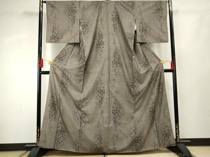 平和屋着物●本場大島紬 泥染め カタス9マルキ 枝花文 正絹 逸品 AABF4256cs