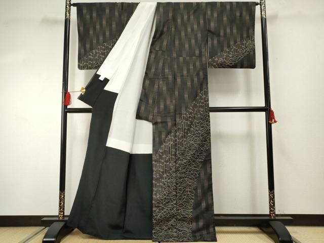 平和屋着物●本場大島紬 染大島 訪問着 マルキ 舞蝶文 黒地 正絹 逸品 AABF4293cs