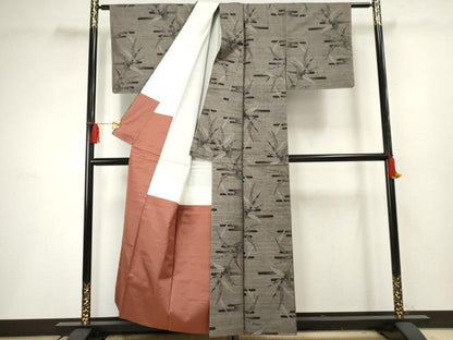 平和屋着物●本場大島紬 泥染め カタス9マルキ エ霞枝葉文 正絹 逸品 未使用 AABF4310cs