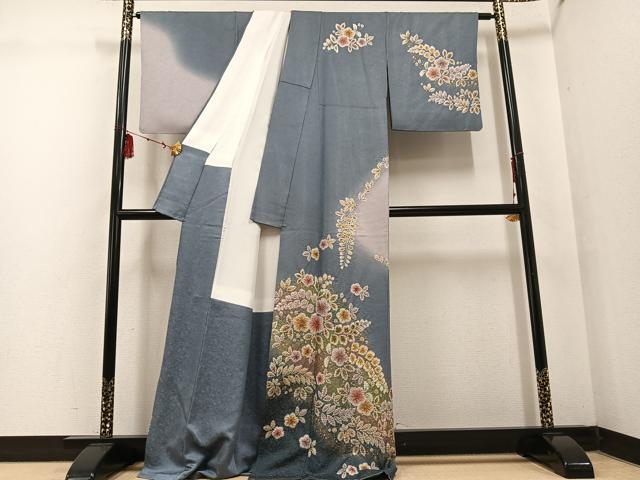 平和屋着物●越後十日町の一流染匠 桐屋・翠山工房 徳永憲峯 訪問着 絞り 草花文 金彩 金通し地 正絹 逸品 AABF4474ph