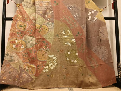 平和屋着物●京友禅の第一人者 松井青々 訪問着 駒刺繍 雪輪草花文 金彩 金通し地 正絹 逸品 AABF4494ph
