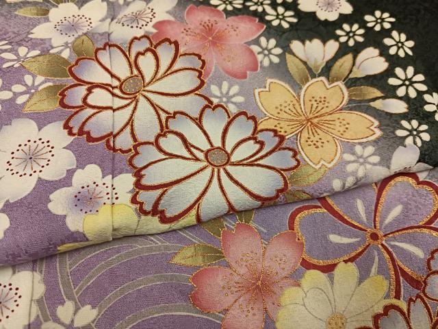 平和屋着物●豪華振袖 舞花文 暈し染め 黒地 金彩 ロング丈 正絹 逸品 AABF4501ph