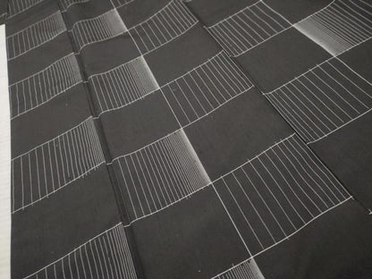 平和屋着物●上質な紬 格子 黒地 正絹 逸品 AABF5152cs