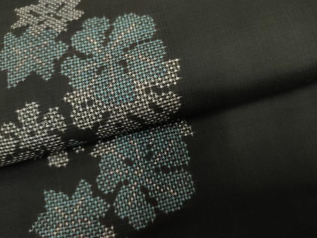 平和屋着物●本場大島紬 地空き 一元7マルキ 花間道 黒地 正絹 逸品 AABF5172cs
