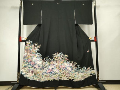 平和屋着物●本加賀友禅作家 染元千紅代表 寺西一紘 黒留袖 吉祥草花文 正絹 逸品 AABF5175cs