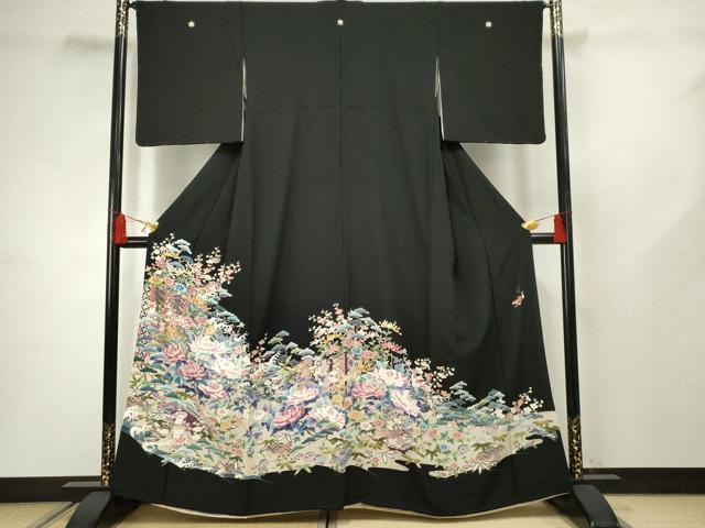 平和屋着物●本加賀友禅作家 染元千紅代表 寺西一紘 黒留袖 吉祥草花文 正絹 逸品 AABF5175cs