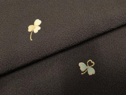平和屋着物●上質な小紋 ほたる暈し クローバー 黒紅色地 金彩 正絹 逸品 未使用 AABF5186cs
