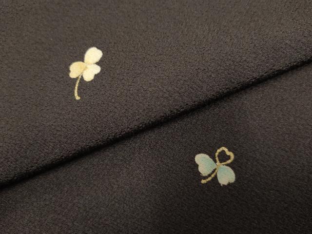 平和屋着物●上質な小紋 ほたる暈し クローバー 黒紅色地 金彩 正絹 逸品 未使用 AABF5186cs
