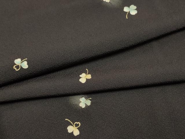 平和屋着物●上質な小紋 ほたる暈し クローバー 黒紅色地 金彩 正絹 逸品 未使用 AABF5186cs