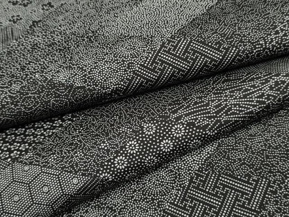 平和屋着物●本場染大島紬 江戸小紋 百柄 黒地 正絹 逸品 AABF5201cs