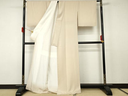 平和屋着物●上質な色無地 肌色 正絹 逸品 未使用 AABF5231cs
