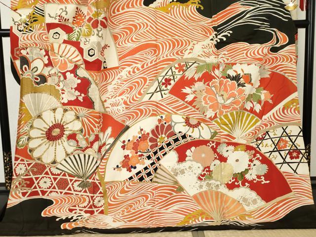 平和屋着物●アンティーク 大正ロマン 振袖 駒刺繍 扇面立波吉祥花文 黒地 金彩 ロング丈 正絹 逸品 AABF5232cs