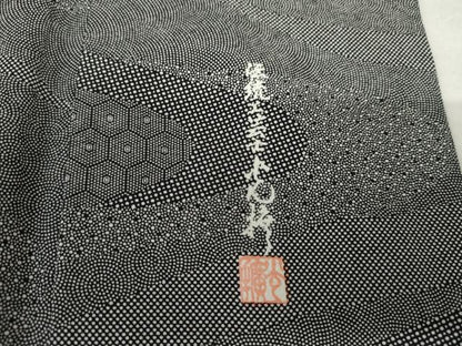 平和屋着物●伝統工芸師 服部光擴 江戸小紋 流水吉祥文 黒地 正絹 逸品 AABF5265cs