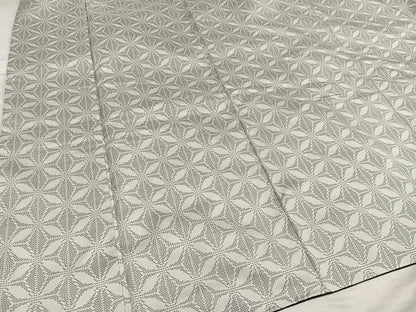 平和屋着物●本場大島紬 カタス7マルキ 麻の葉文様 正絹 逸品 AABF5324ph
