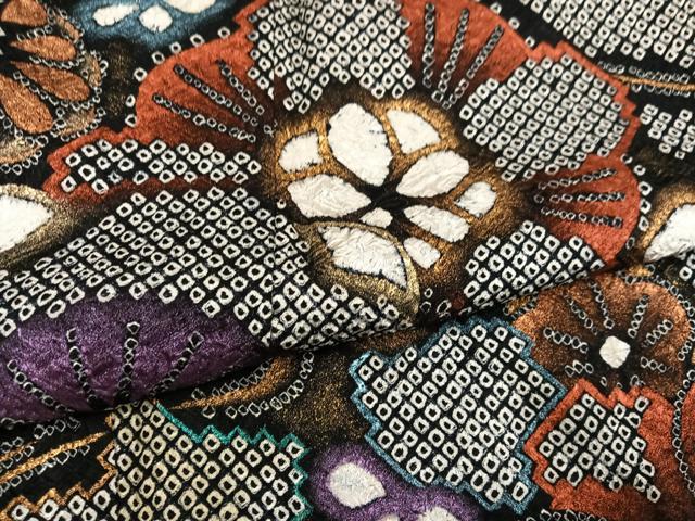 平和屋着物●豪華振袖 絞り 草花文 黒地 金彩 正絹 逸品 AABF5335ph