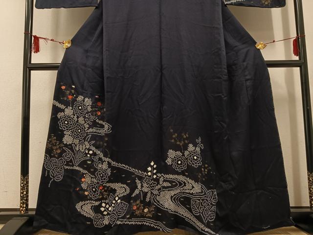 平和屋着物●訪問着 絞り 刺繍 流水草花文 金彩 正絹 逸品 AABF5343ph