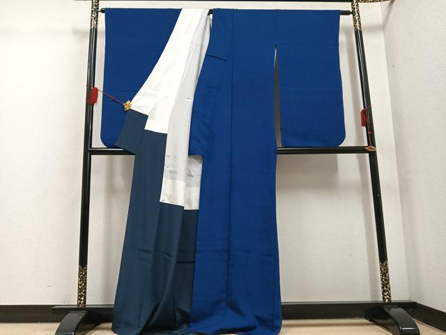 平和屋着物●小振袖 二尺袖 花唐草地紋 留紺色 正絹 逸品 AABF5355ph