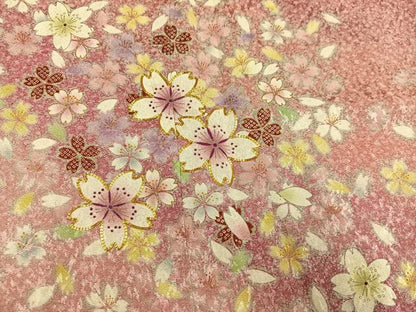 平和屋着物●豪華振袖 駒刺繍 舞花文 暈し染め 金彩 金通し地 正絹 逸品 AABF5390ph