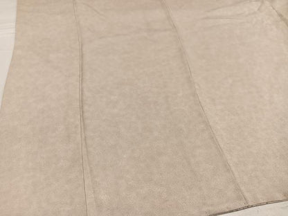 平和屋着物●伝統工芸士 吉田博 小紋 花唐草地紋 練色 正絹 逸品 AABF5397ph