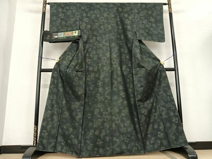 平和屋着物●本場大島紬 カタス9マルキ 色紙重ね文 やまと誂製 大山謹製 証紙付き 正絹 逸品 未使用 AABF5452fy
