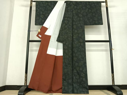 平和屋着物●本場大島紬 カタス9マルキ 色紙重ね文 やまと誂製 大山謹製 証紙付き 正絹 逸品 未使用 AABF5452fy