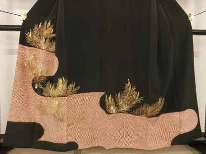 平和屋着物●豪華黒留袖 駒刺繍 絞り 草葉文 正絹 逸品 AABF5507fy