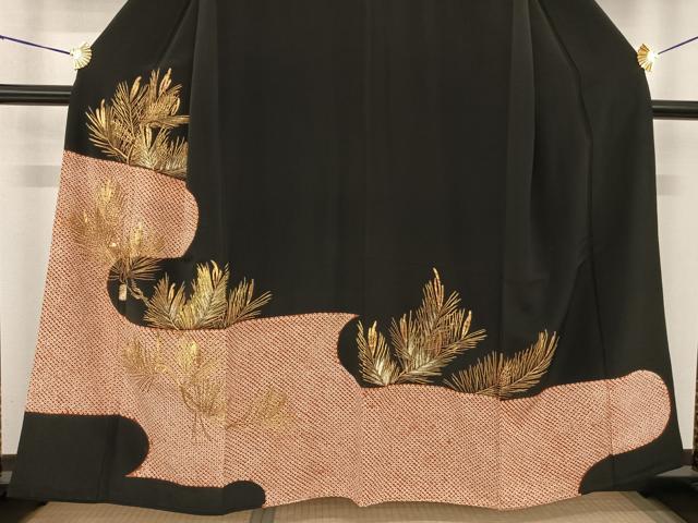 平和屋着物●豪華黒留袖 駒刺繍 絞り 草葉文 正絹 逸品 AABF5507fy