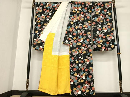 平和屋着物●豪華振袖 枝梅文 黒地 金彩 正絹 逸品 AABF5514fy