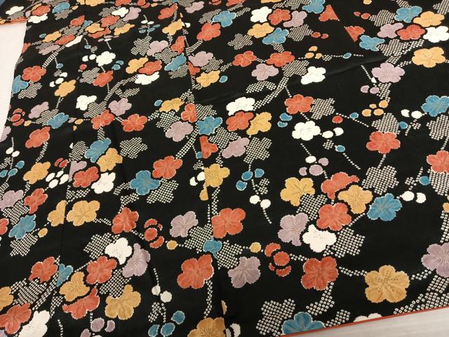 平和屋着物●豪華振袖 枝梅文 黒地 金彩 正絹 逸品 AABF5514fy