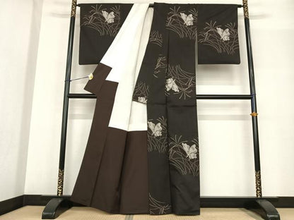 平和屋着物●本場大島紬 一元7マルキ 総絣 地空き 舞蝶文 正絹 逸品 AABF5531fy