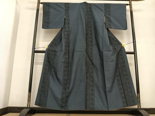 平和屋着物●本場大島紬 薩摩結城 120亀甲 花間道 正絹 逸品 AABF5542fy