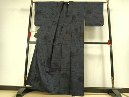 平和屋着物▽本場結城紬 重要無形文化財 単衣 80亀甲 葡萄蔦の葉文 正絹 逸品 AABF5630fy