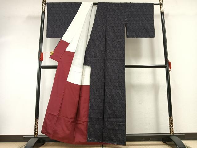 平和屋着物●本場結城紬　重要無形文化財　80亀甲　亀甲文様　正絹　逸品　未使用　AABF5944fy