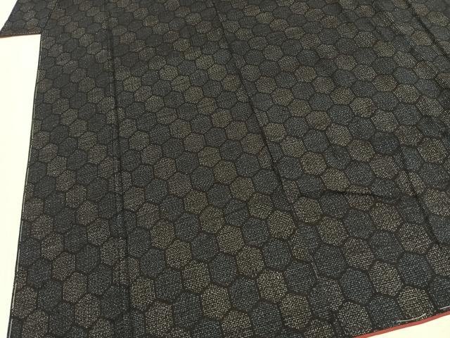平和屋着物●本場結城紬　重要無形文化財　80亀甲　亀甲文様　正絹　逸品　未使用　AABF5944fy