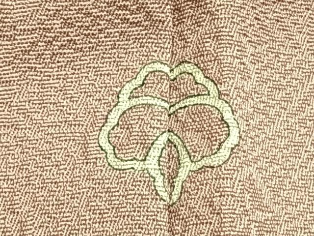 平和屋着物●京加賀友禅 百貫達雄 色無地 草花地紋 灰桜色 正絹 逸品 未使用 AABF5947fy