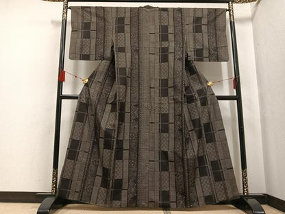 平和屋着物●本場大島紬 カタス7マルキ 吉祥花間道 やまと誂製 正絹 逸品 AABF6049ph