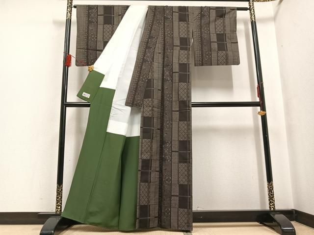 平和屋着物●本場大島紬 カタス7マルキ 吉祥花間道 やまと誂製 正絹 逸品 AABF6049ph