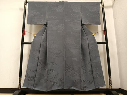平和屋着物●上質な色無地 松竹梅 煤色 雲重ね地紋 正絹 逸品 AABF6056ph