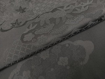 平和屋着物●上質な色無地 松竹梅 煤色 雲重ね地紋 正絹 逸品 AABF6056ph