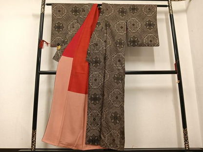 平和屋着物●本場大島紬 龍郷絣 正絹 逸品 AABF6081ph