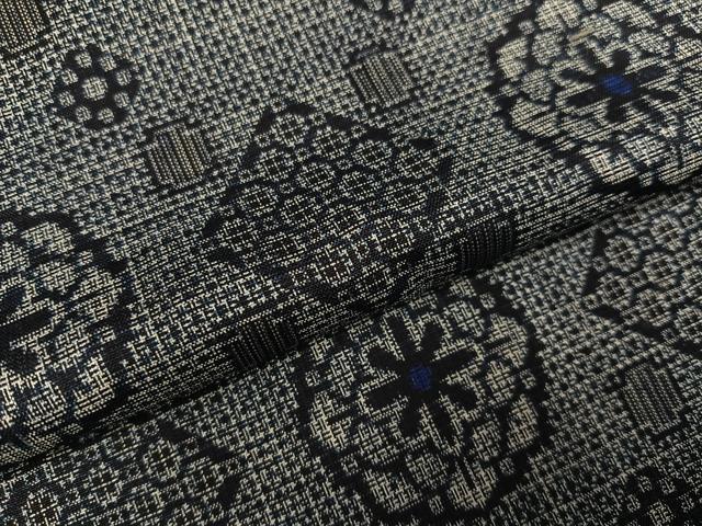 平和屋着物●本場大島紬 割込み絣 舞花文 正絹 逸品 AABF6103ph