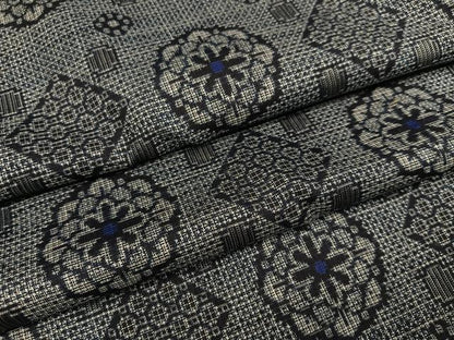 平和屋着物●本場大島紬 割込み絣 舞花文 正絹 逸品 AABF6103ph