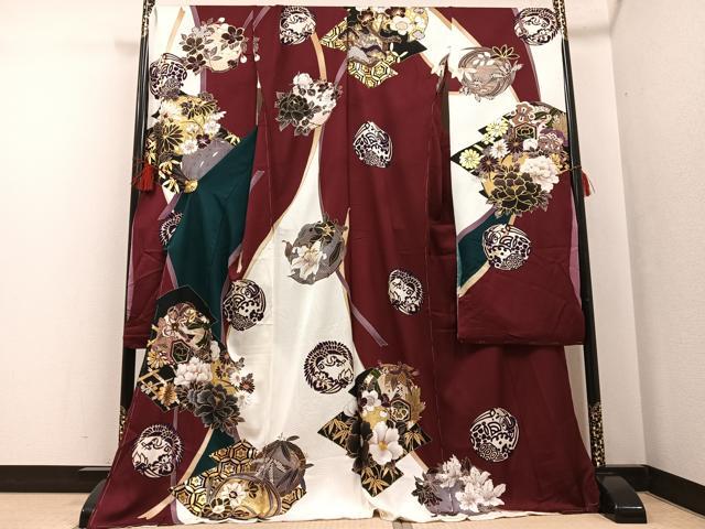 平和屋着物●豪華振袖　刺繍　飛鶴草花文　金彩　仮絵羽　逸品　未使用　AABF6117ph