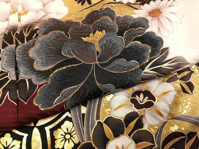 平和屋着物●豪華振袖　刺繍　飛鶴草花文　金彩　仮絵羽　逸品　未使用　AABF6117ph