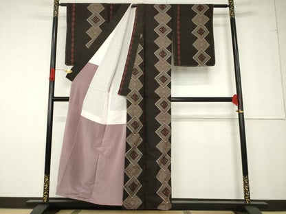 平和屋着物●本場大島紬 龍郷絣 菱繋ぎ間道 正絹 逸品 AABF6130ck