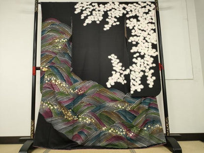 平和屋着物●豪華振袖　立波花文　黒地　金彩　正絹　逸品　未使用　AABF6140ck